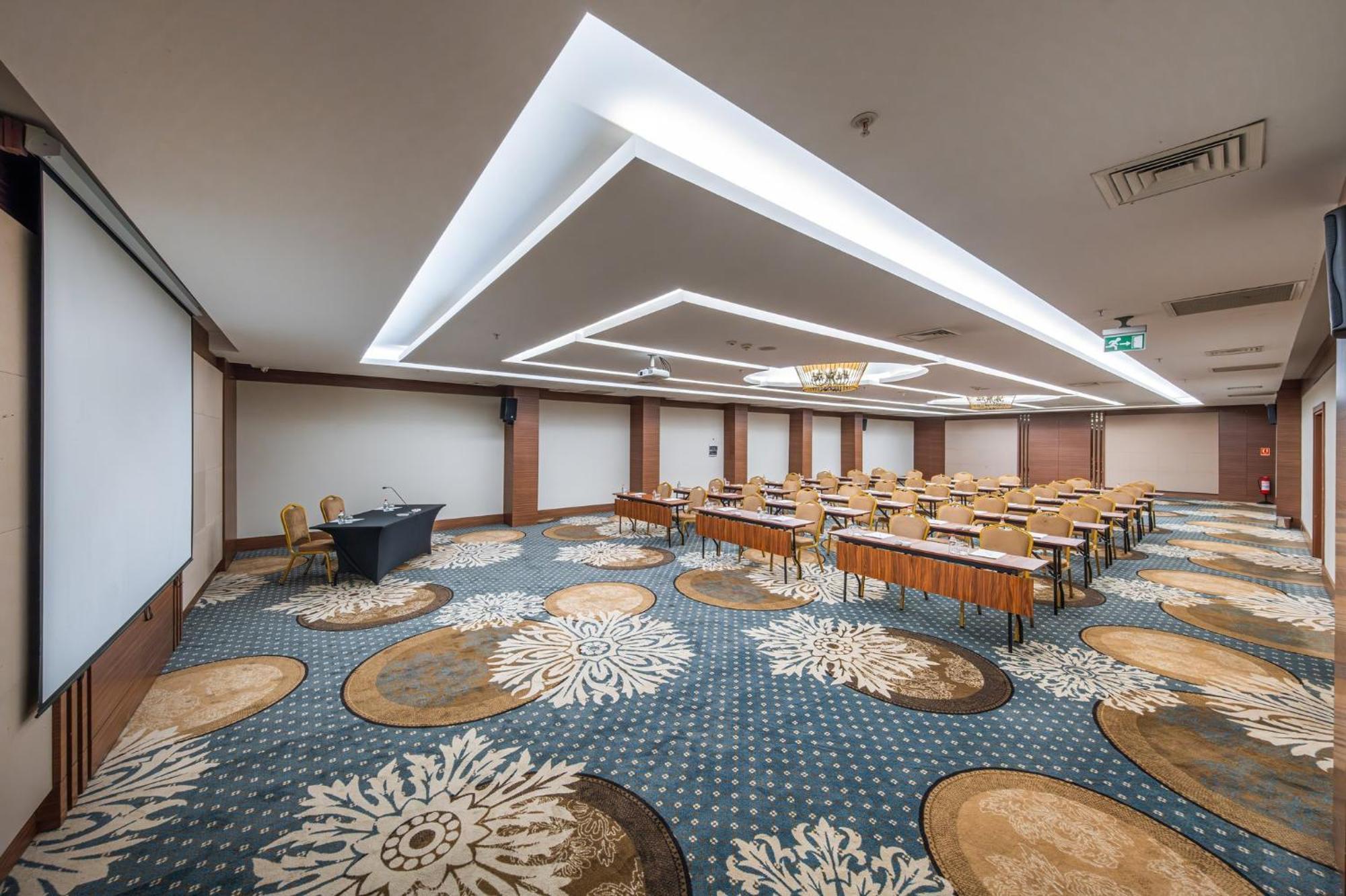 Holiday Inn Ankara - Cukurambar By Ihg Екстер'єр фото